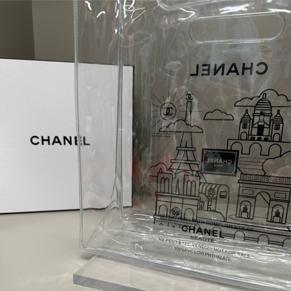 Chanel PVC Bag Authentic - Picture 4 of 5